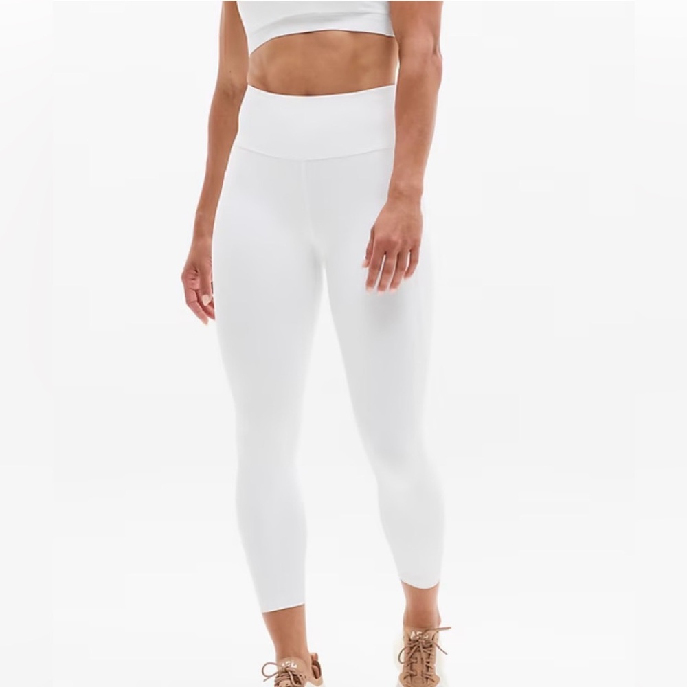 New Athleta Interval Stash 7/8 Tight
